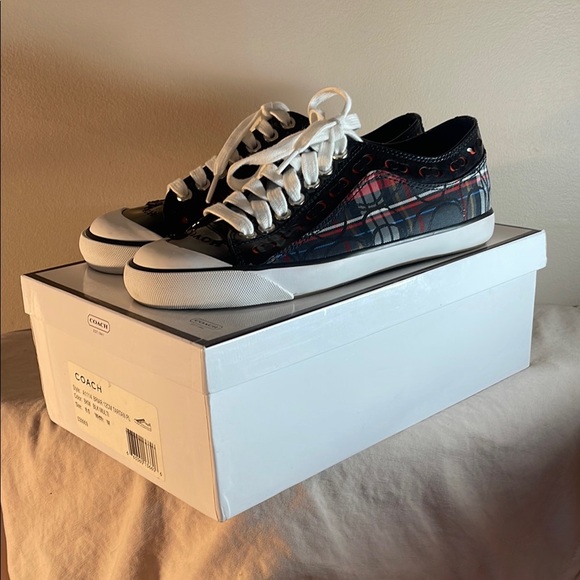 Black And Red Plaid Tartan Women's Sneakers